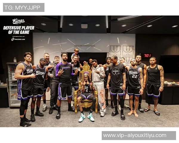 小萨德罗赞笑容满面拉文施罗德神情严肃国王新赛季定妆照震撼发布 小萨德罗赞笑容满面拉文施罗德神情严肃国王新赛季定妆照震撼发布