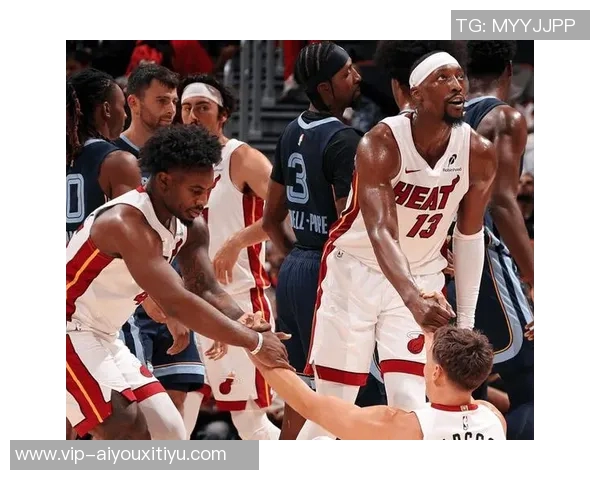 热火首节狂砍53分克尼佩尔直言球队防守疲软表现糟糕